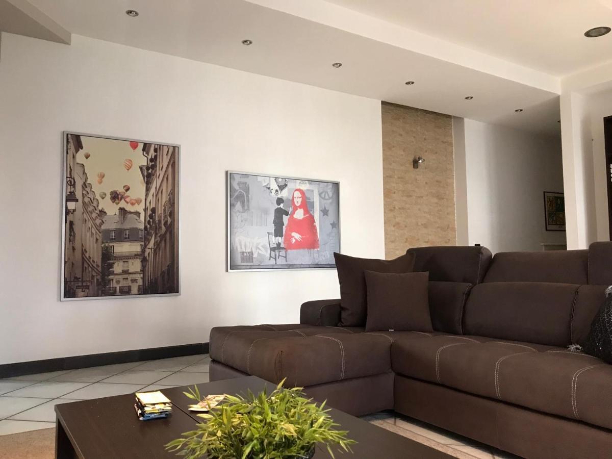 בוסקוריאלה Sky And Green Luxury Apartament מראה חיצוני תמונה
