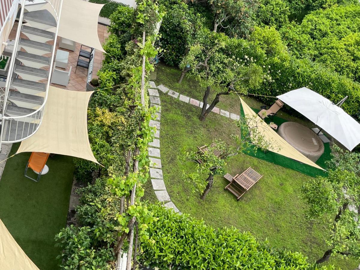 בוסקוריאלה Sky And Green Luxury Apartament מראה חיצוני תמונה